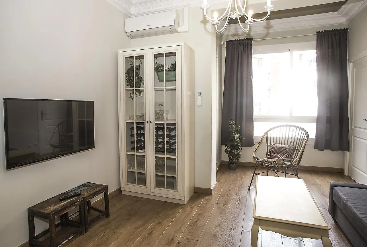Mai & Maud Paralel Apartment Barcelona Spain