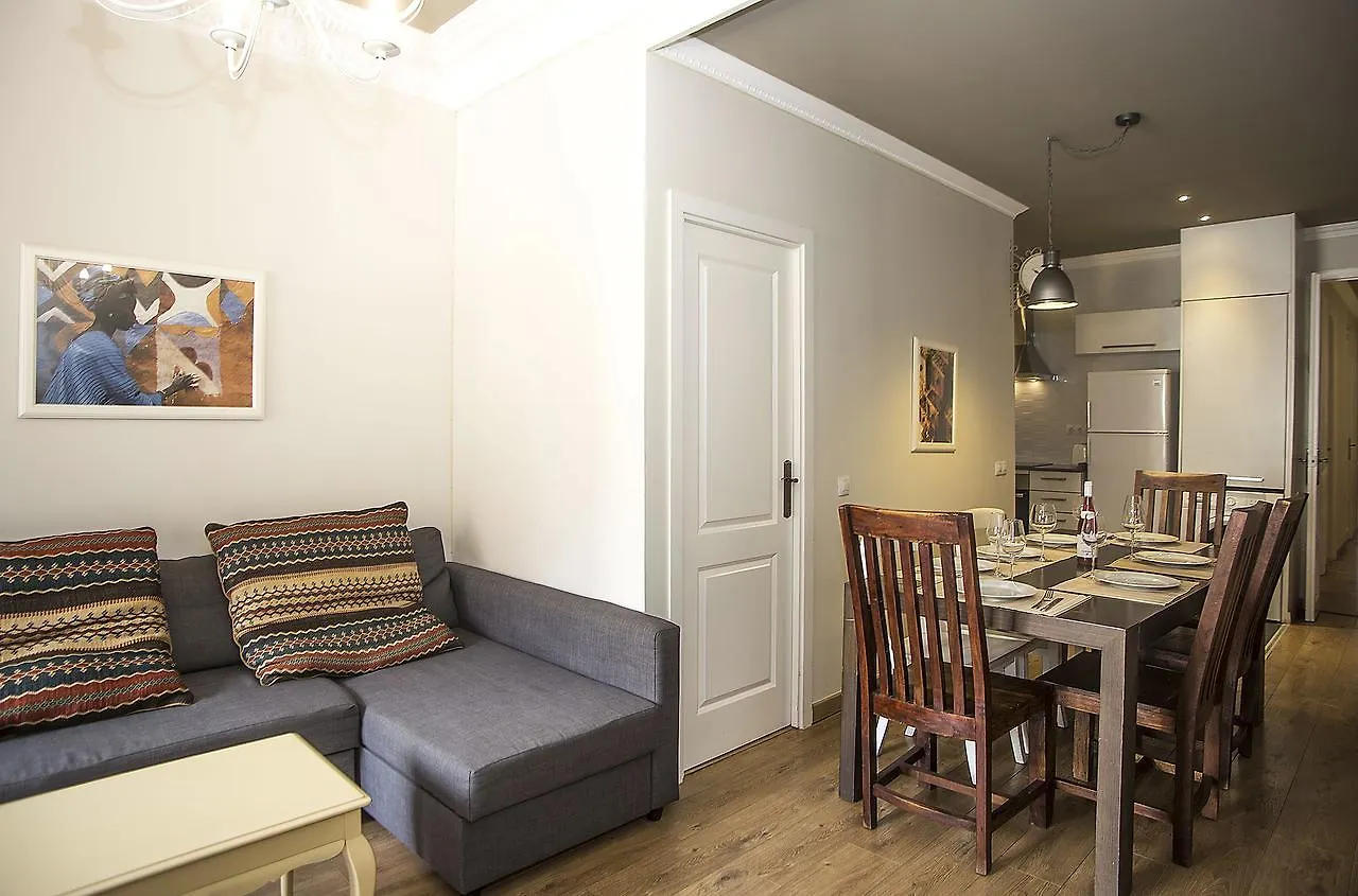 Mai & Maud Paralel Apartment Barcelona Spain