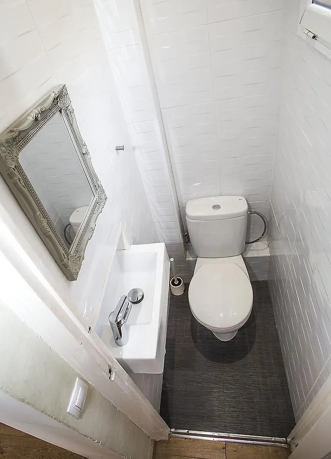 Mai & Maud Paralel Apartment Barcelona