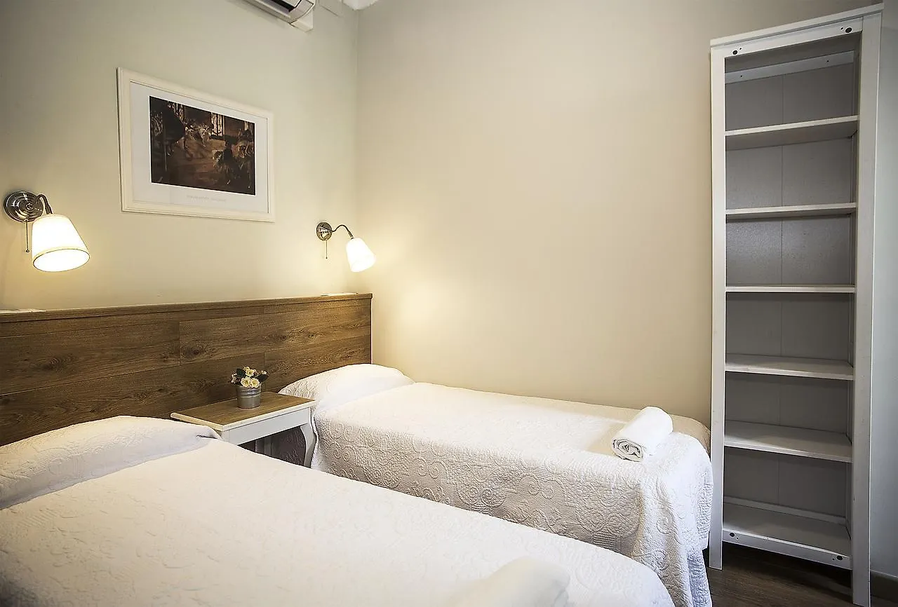 Mai & Maud Paralel Apartment Barcelona
